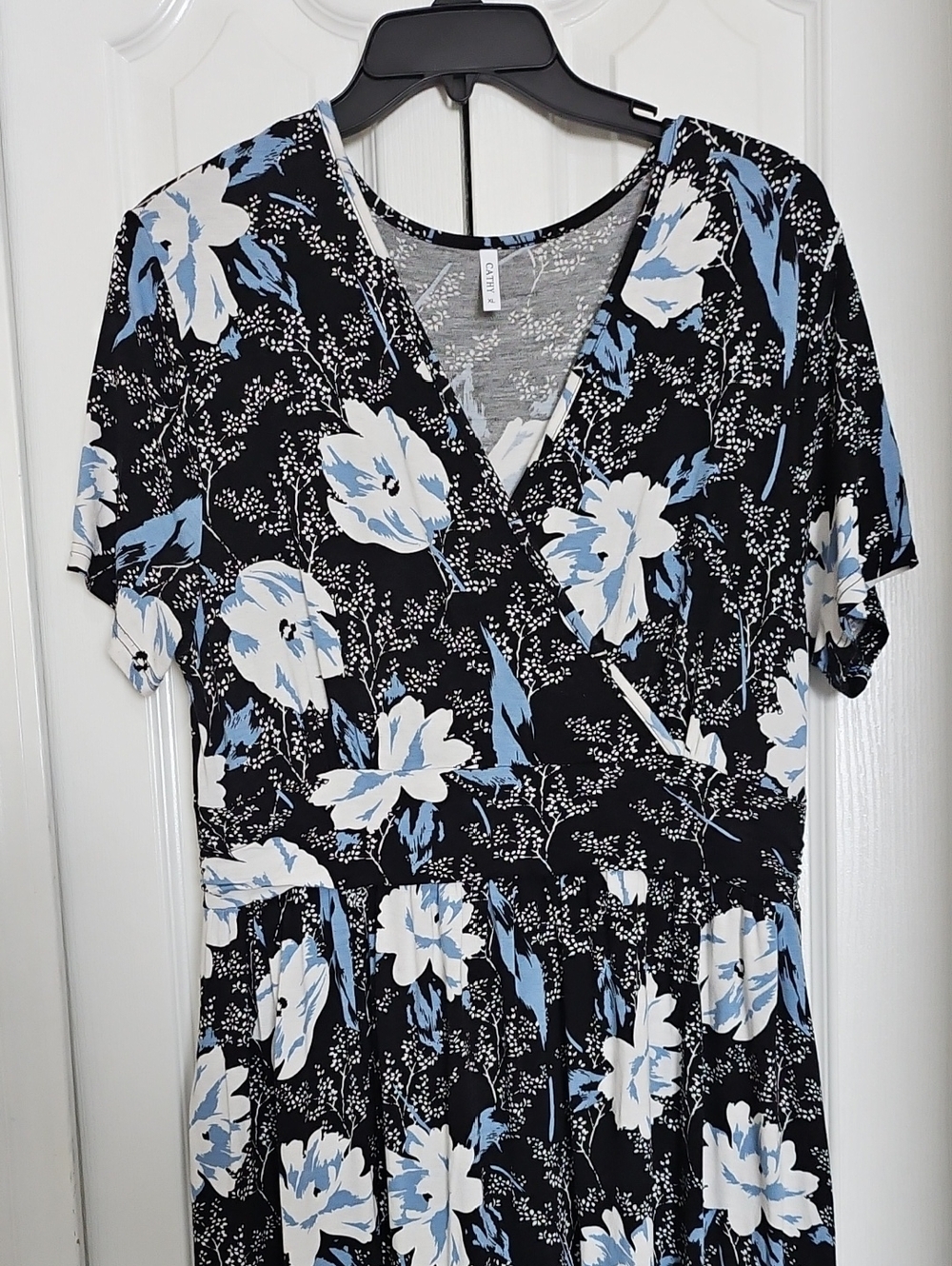 Cathy Women's XL Black Blue Floral Faux Wrap Midi Dress Short Sleeve Stretch - Picture 3 of 11
